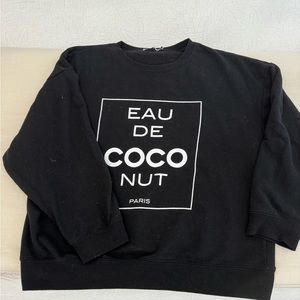 Casual sweater “Eau de Coco Nut”